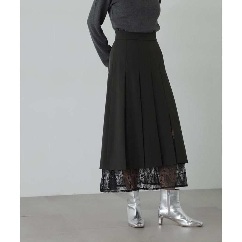 Chic Black Lace Detail Midi Skirt